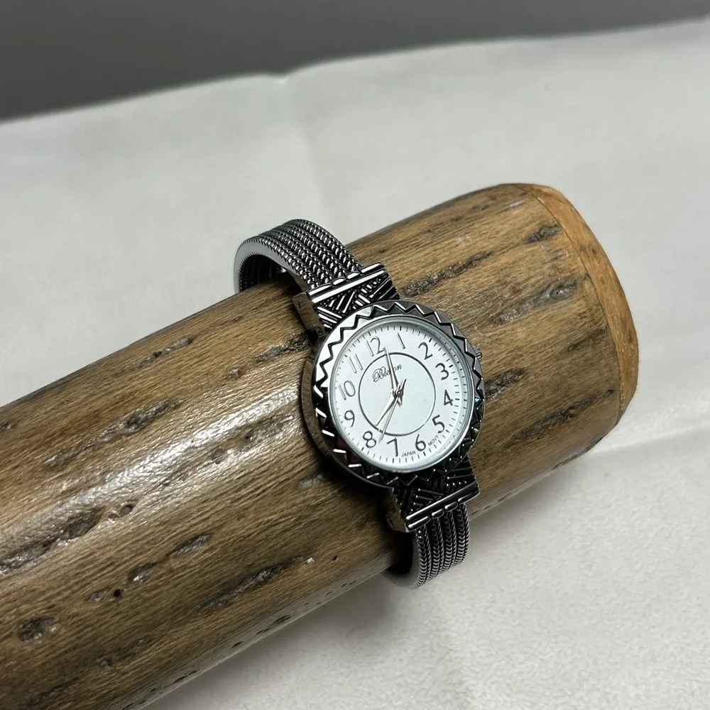 Blekon Woman's Watch Silver Tone Stainless Steel Back Hinged Needs Battery